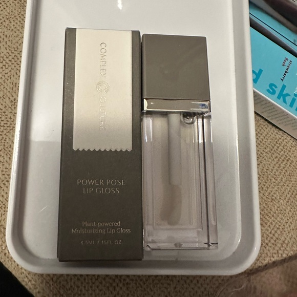 Complex Culture - Power Pose Lip Gloss In Clear, 0.15 Fl Oz NEW - Picture 2 of 4